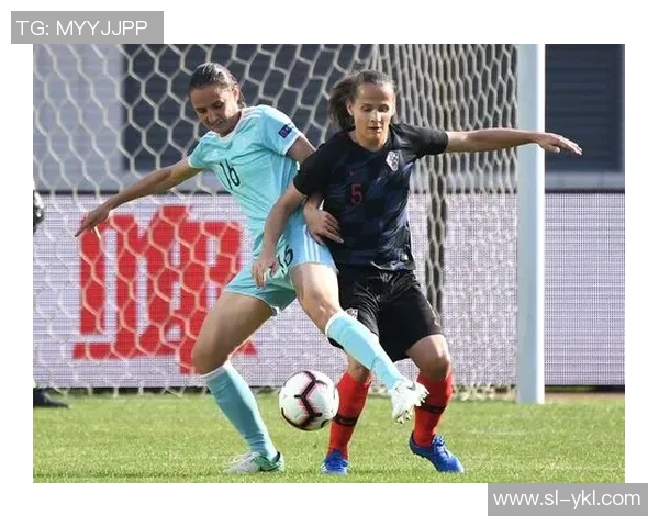 捷克女足迎战俄罗斯女足全力争胜展现实力与风采