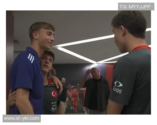 皇马与曼联再度交锋2023年精彩对决引发球迷热议